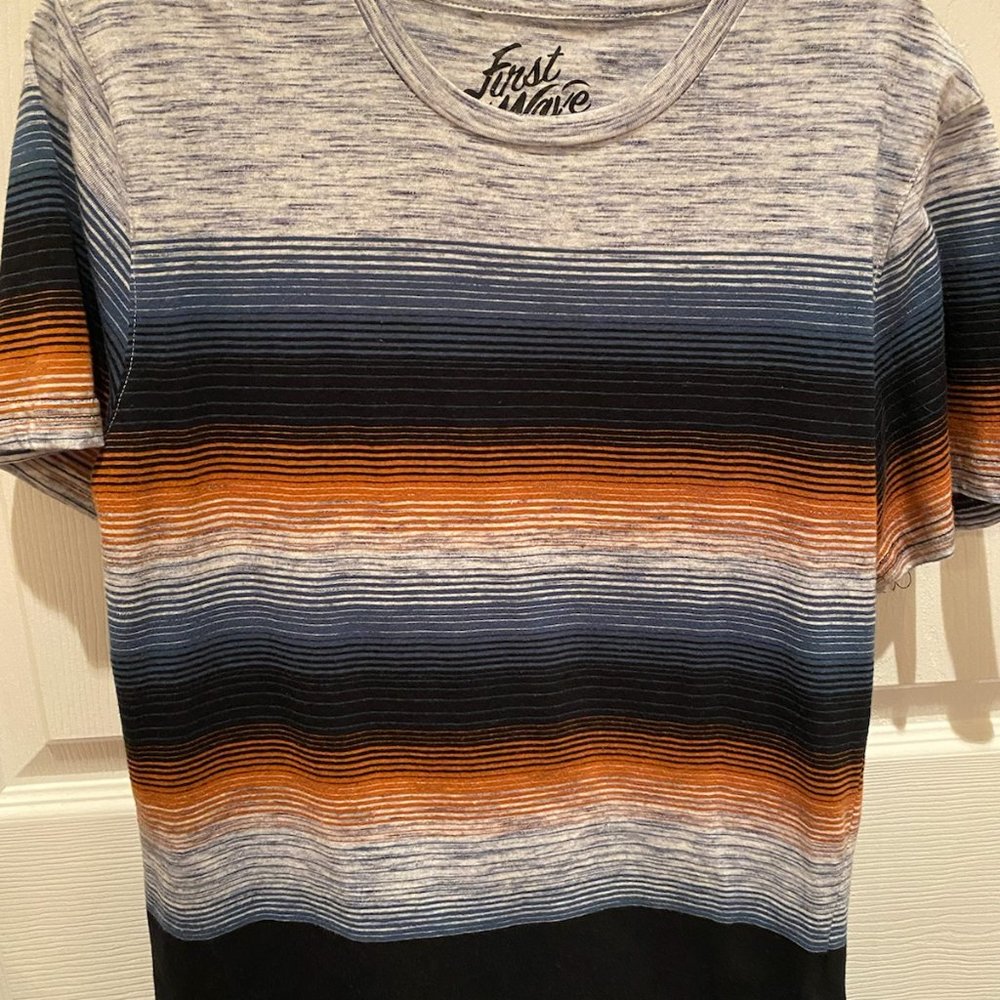 First Wave Boys Size 14/16 Shirts